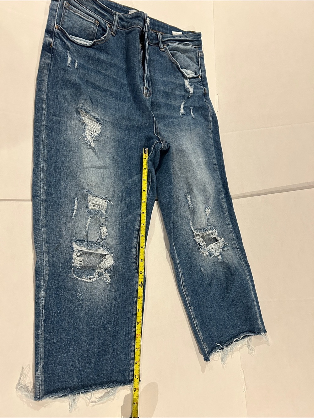 Risen size 15/32 cropped capri jeans